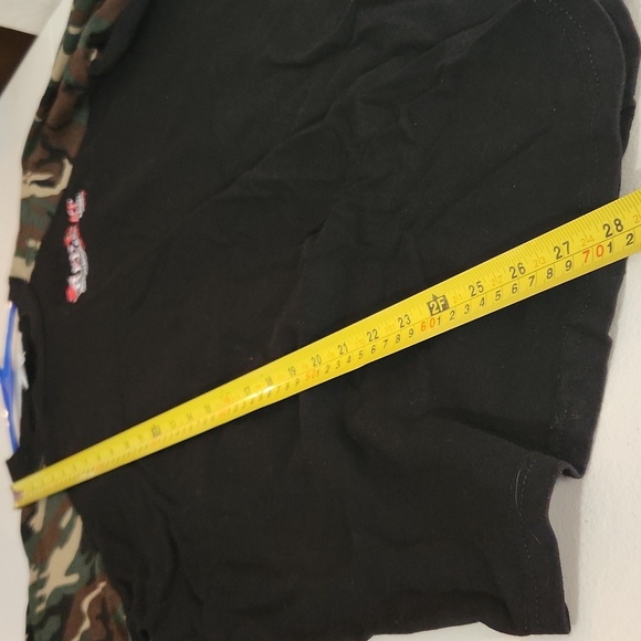 Shaka  Red Hat Black Camo Sleeve Shirt size L Red Hat Association top - Picture 5 of 7